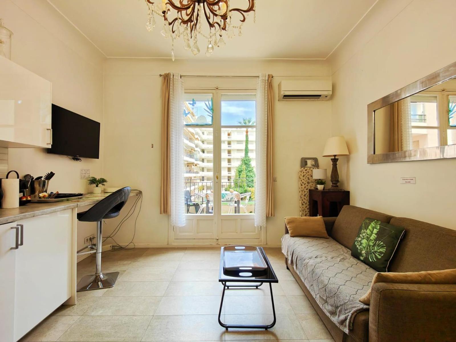 Mythique Miramar Cannes Croisette Terrasse Clim Parking Wifi Exterior photo